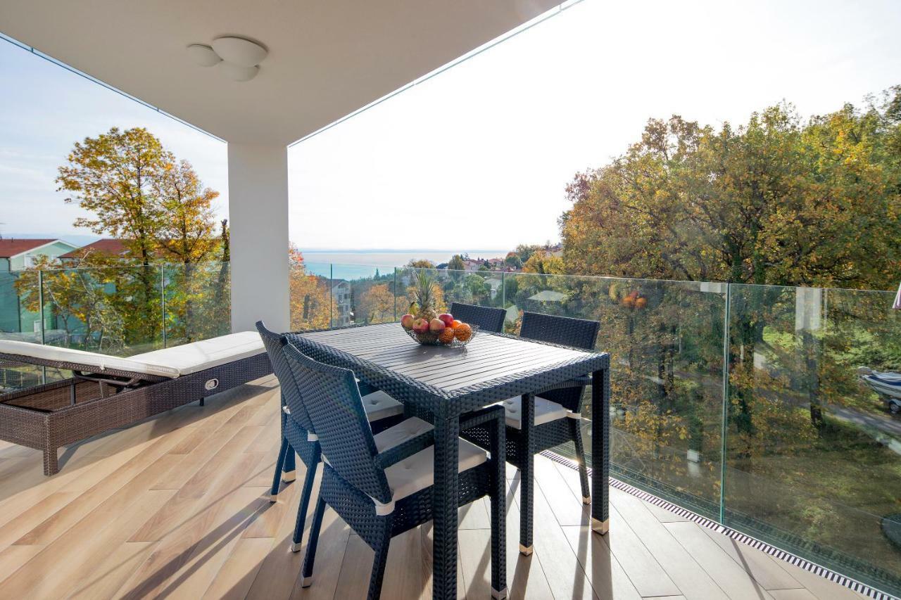 Modern Apartment Near The Sea Ičići Eksteriør bilde